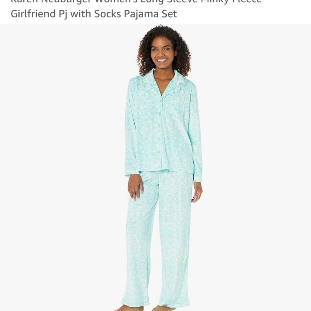 Karen Neuberger Minky Fleece Pajama Set(s)
1- pink/gray XL
1- aqua/white  XL